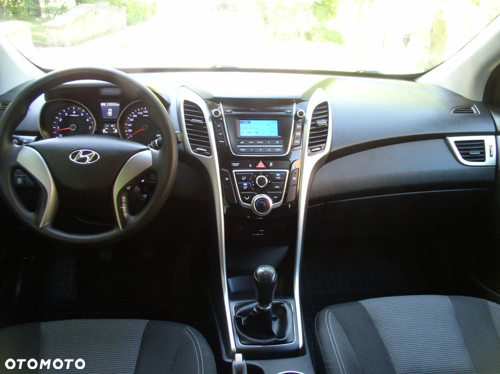Hyundai i30 blue 1.4 Classic - 9