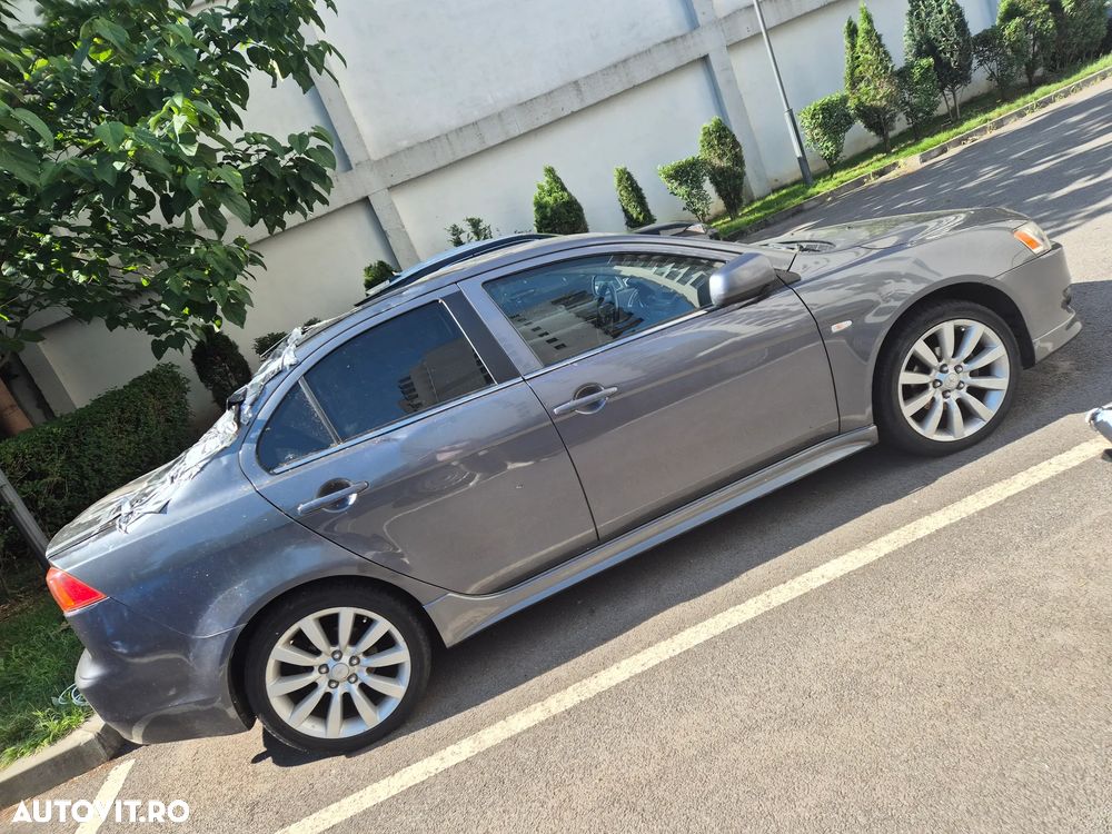 Mitsubishi Lancer 2.0 DI-D Intense - 8