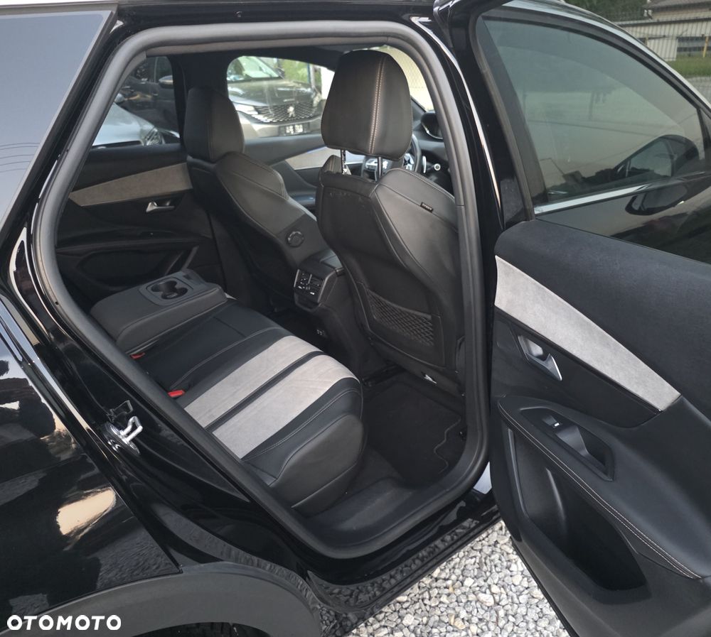 Peugeot 3008 1.6 PureTech HYbrid GT S&S EAT8 - 8