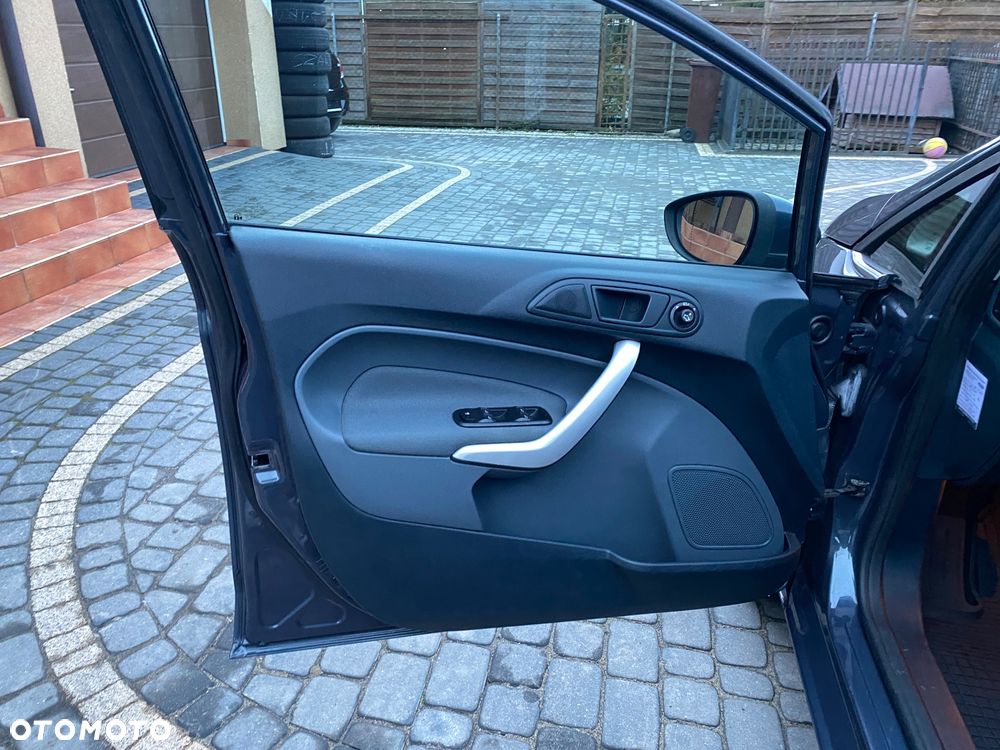 Ford Fiesta 1.25 Titanium - 9