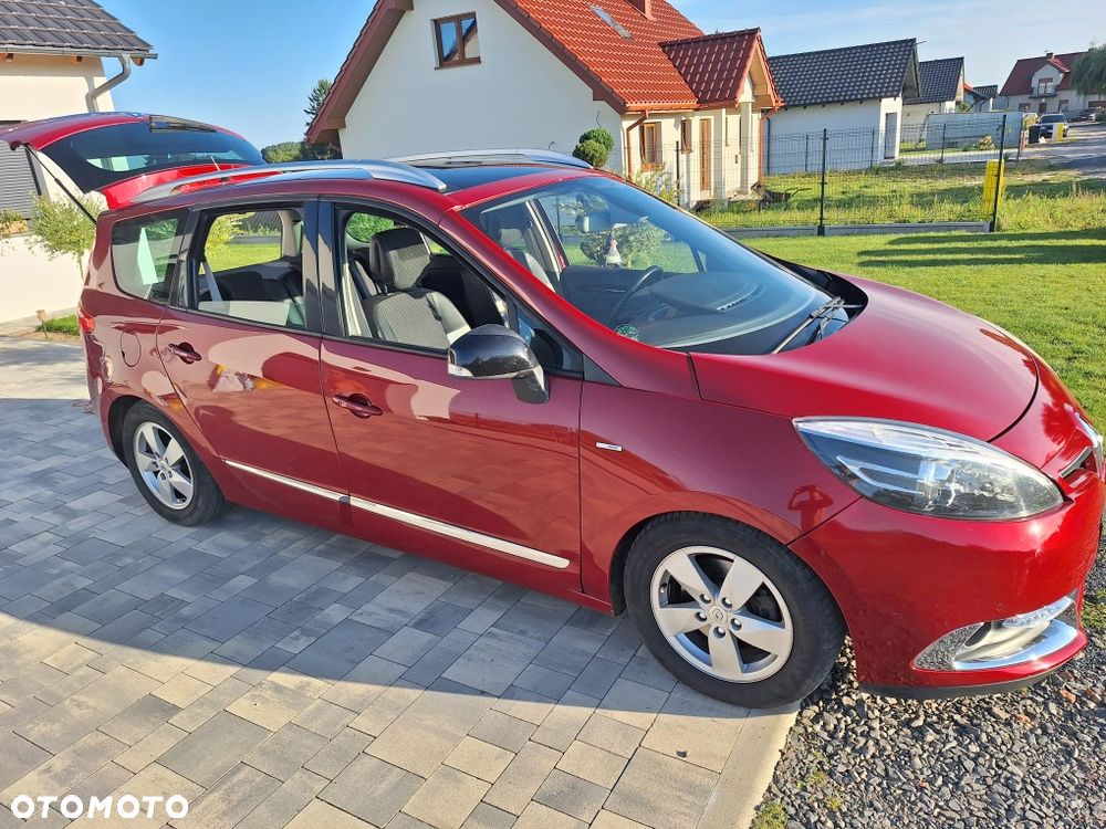 Renault Grand Scenic - 1