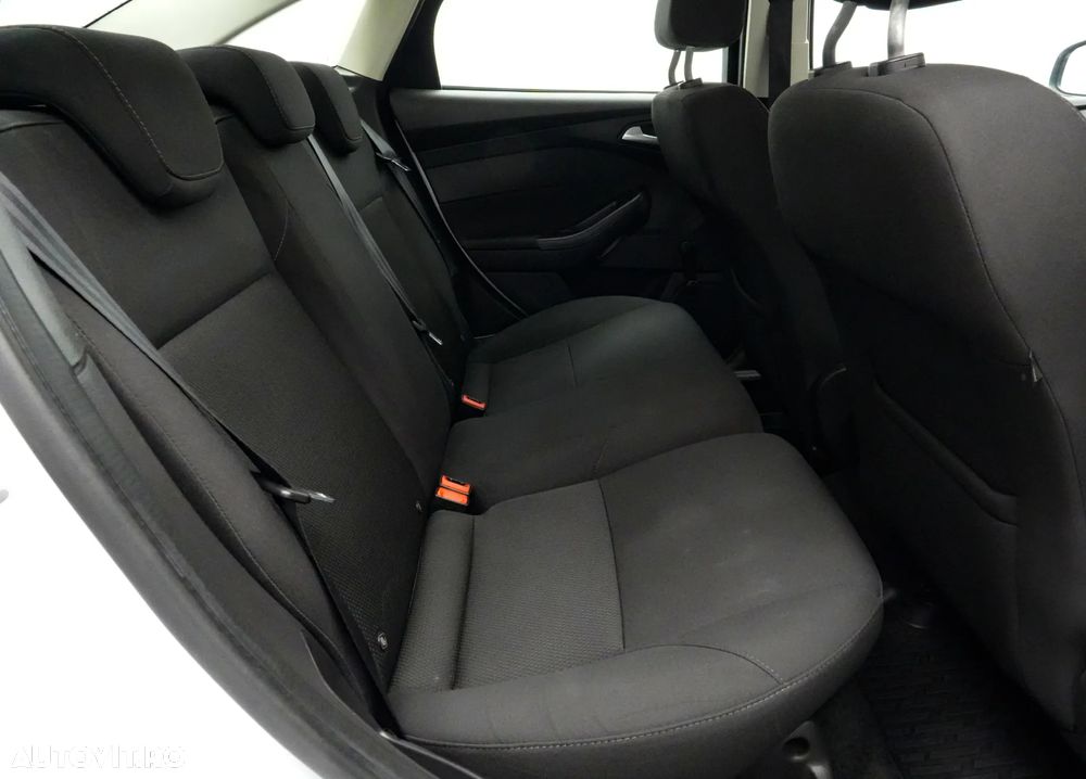 Ford Focus 1.5 EcoBlue Connected - 17