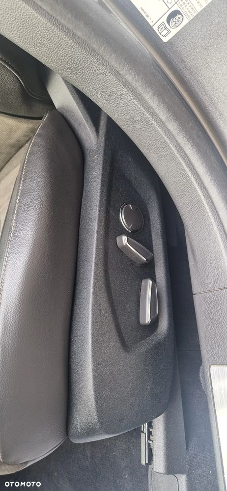 Ford Mondeo 2.0 TDCi Titanium PowerShift - 26