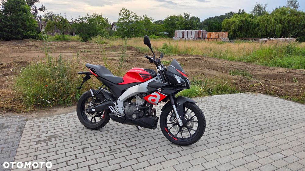 Aprilia Tuono - 12