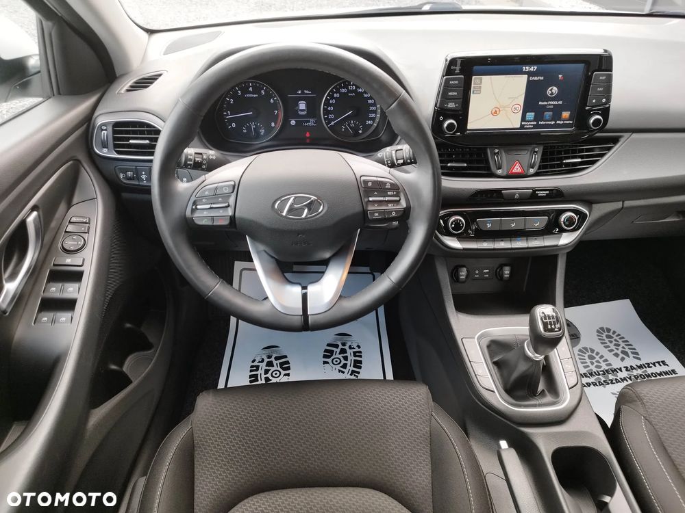 Hyundai i30 1.4 Trend - 12