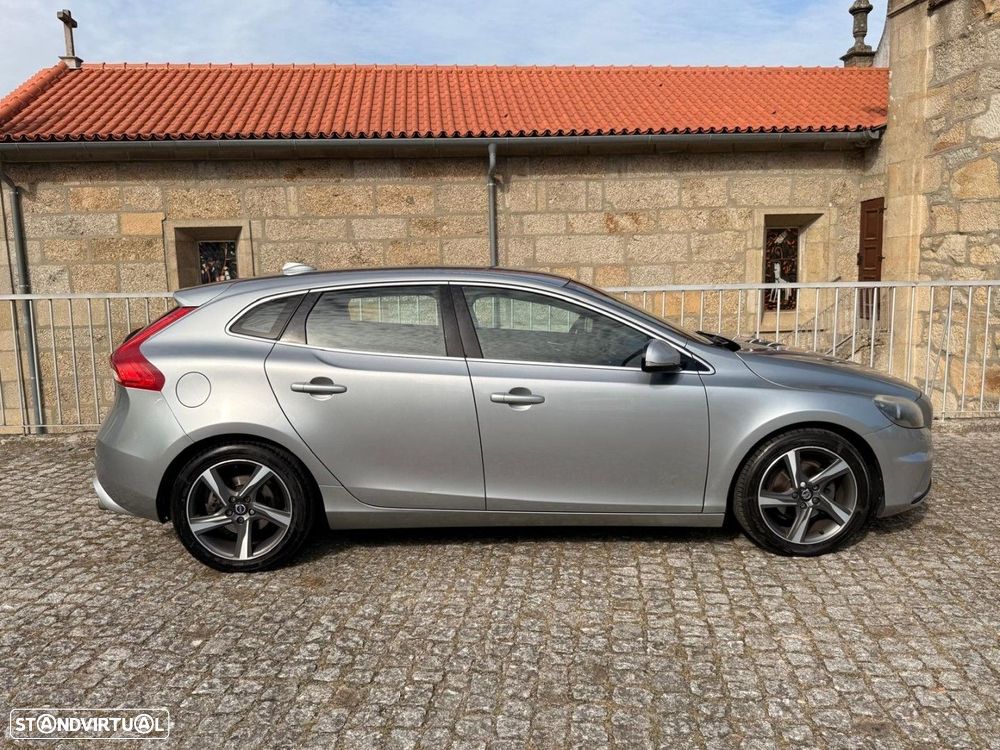 Volvo V40 1.6 D2 R-Design - 24