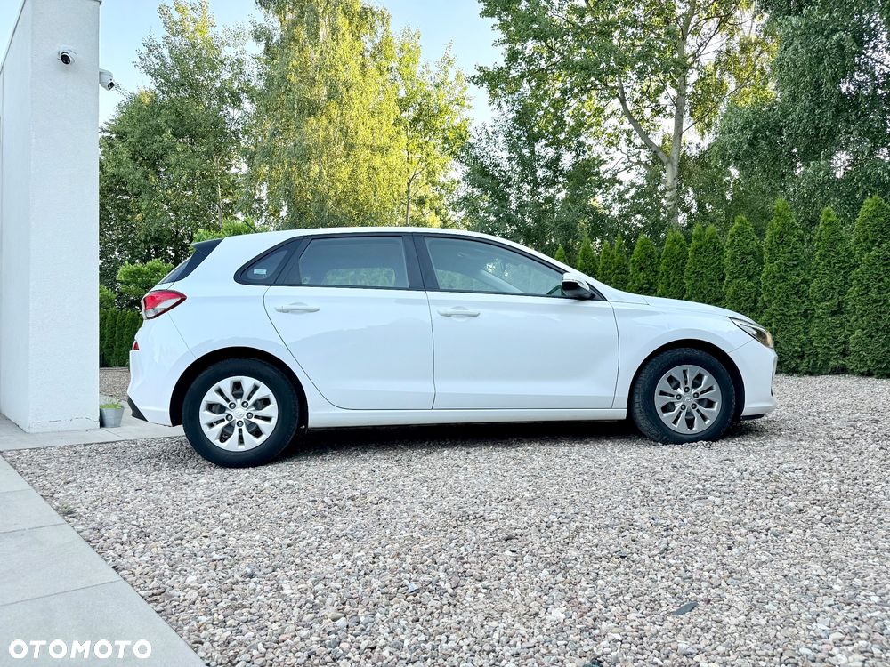 Hyundai i30 1.4 Classic + - 9