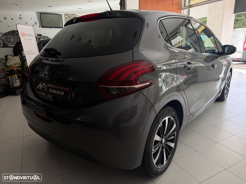 Peugeot 208 BlueHDi 100 Allure - 3