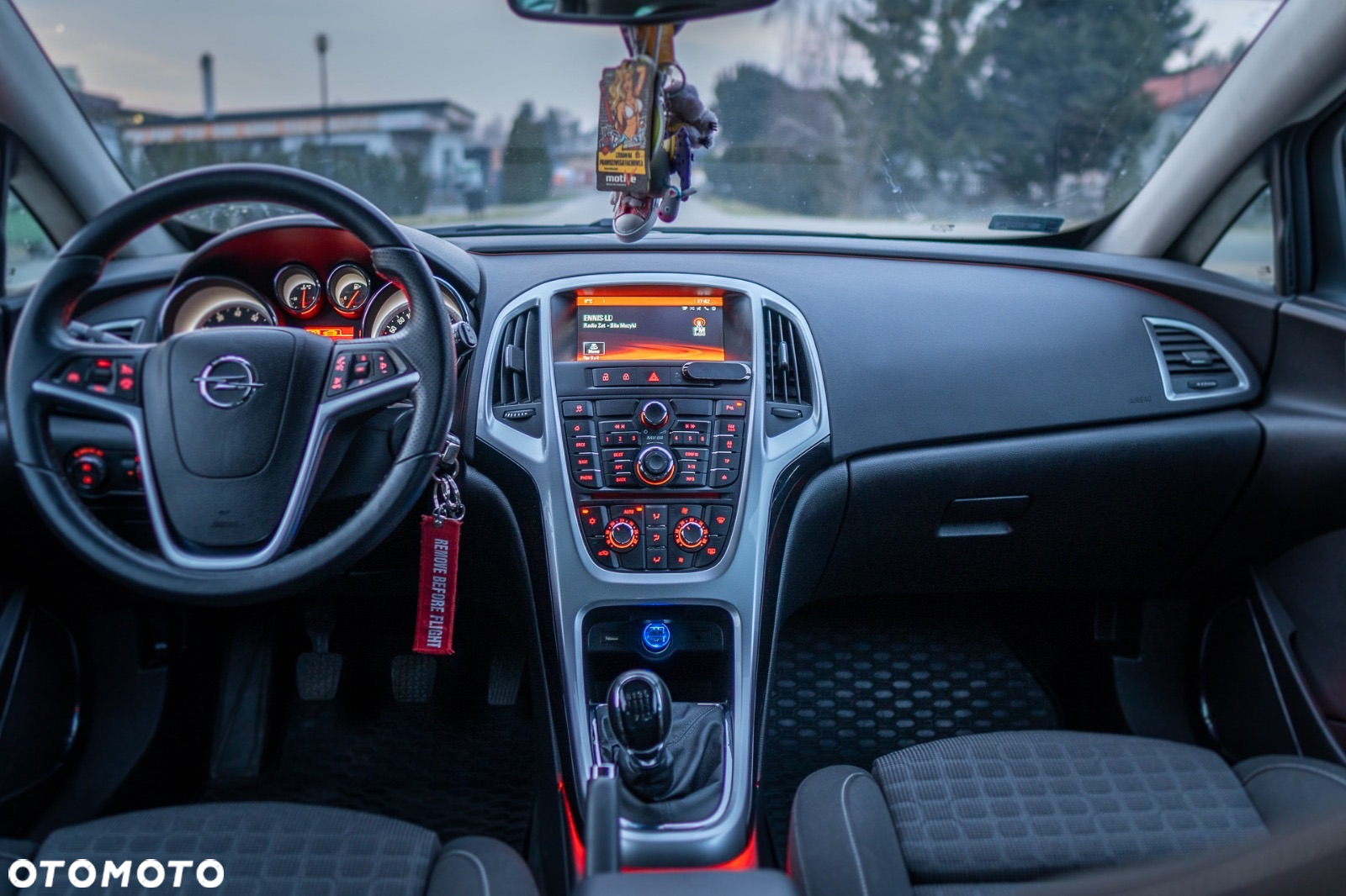 Opel Astra IV GTC 1.4 T Sport S&S EU6 - 13