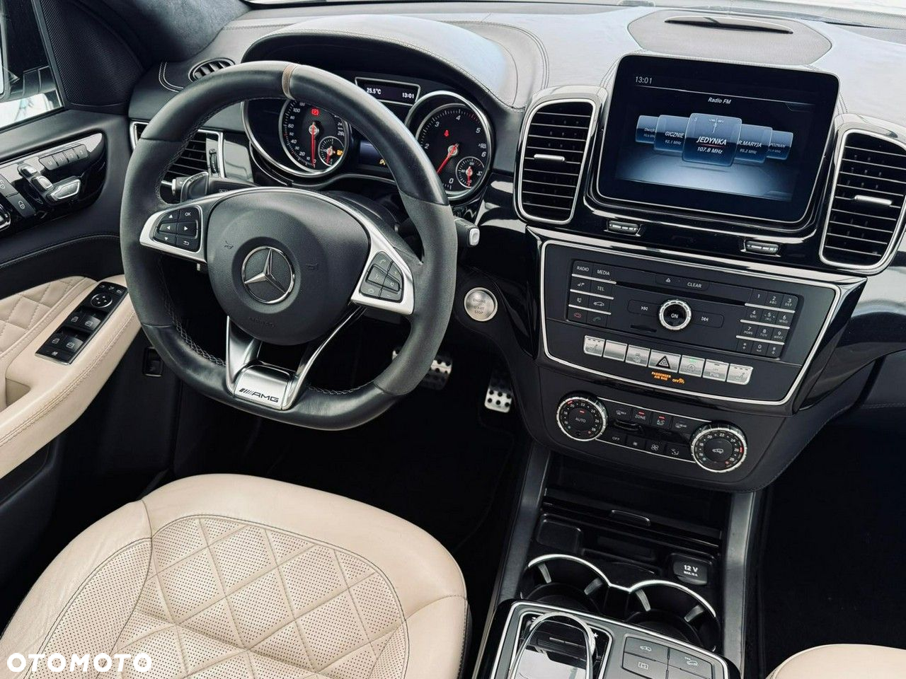 Mercedes-Benz GLE - 31