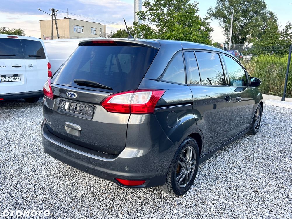 Ford C-MAX - 12