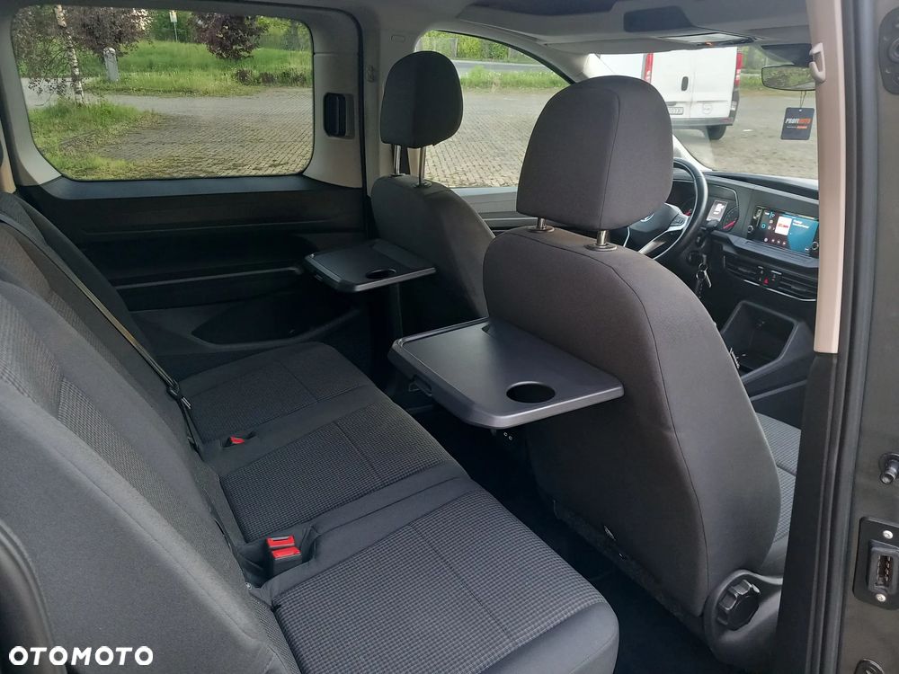 Volkswagen Caddy Maxi 2.0 TDI Comfortline 4Motion - 23
