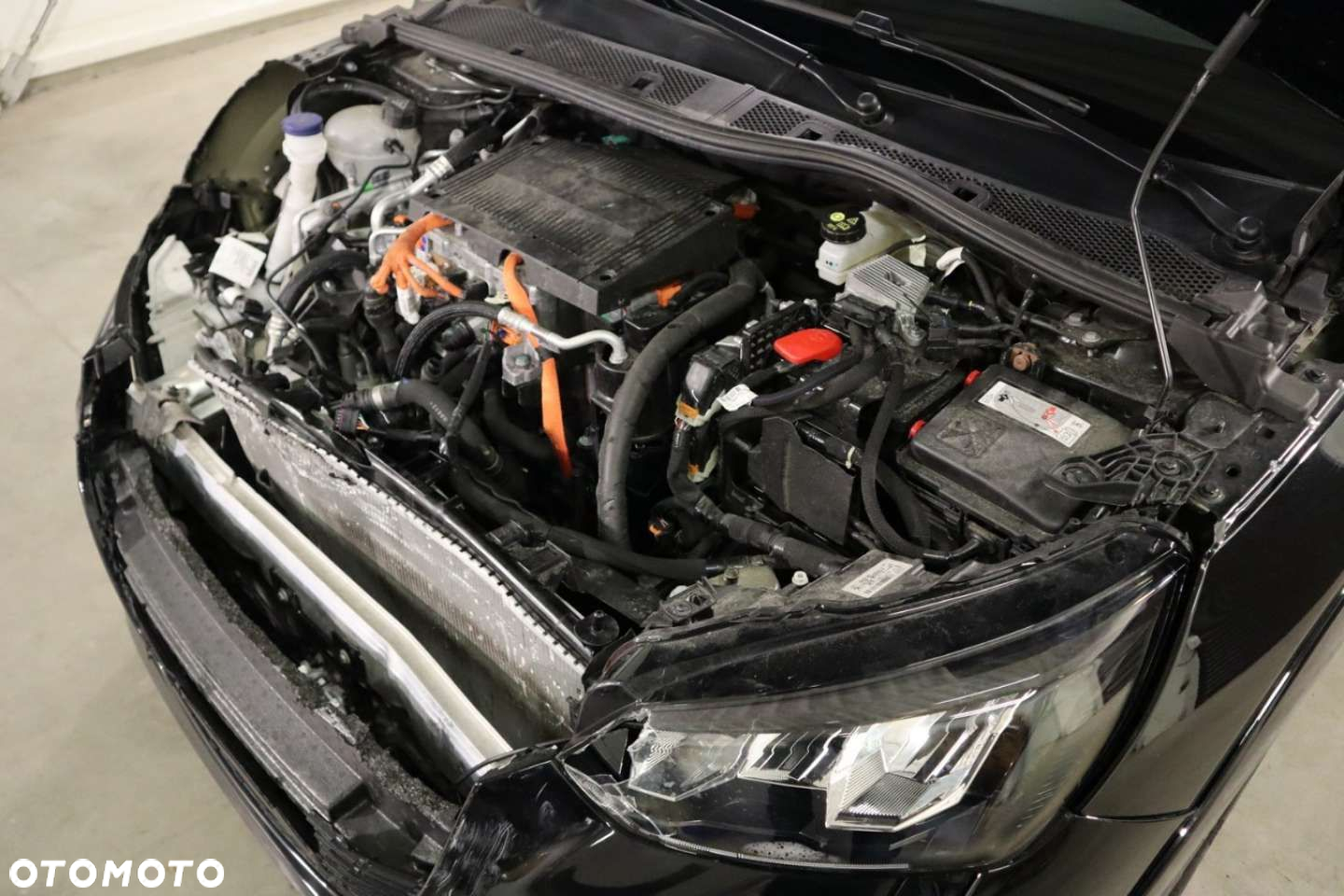 Peugeot 208 e-208 Allure - 12