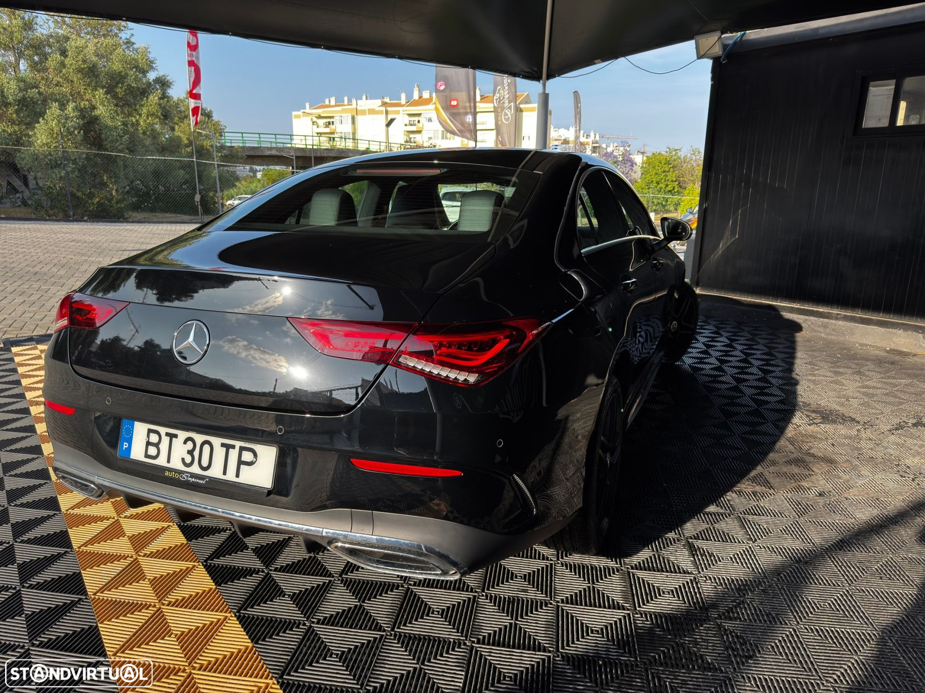 Mercedes-Benz CLA 250 e AMG Line - 4