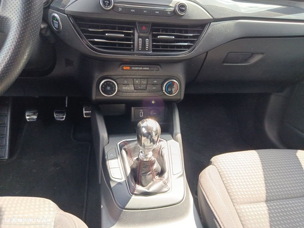 Ford Focus 1.0 EcoBoost ST-Line - 11