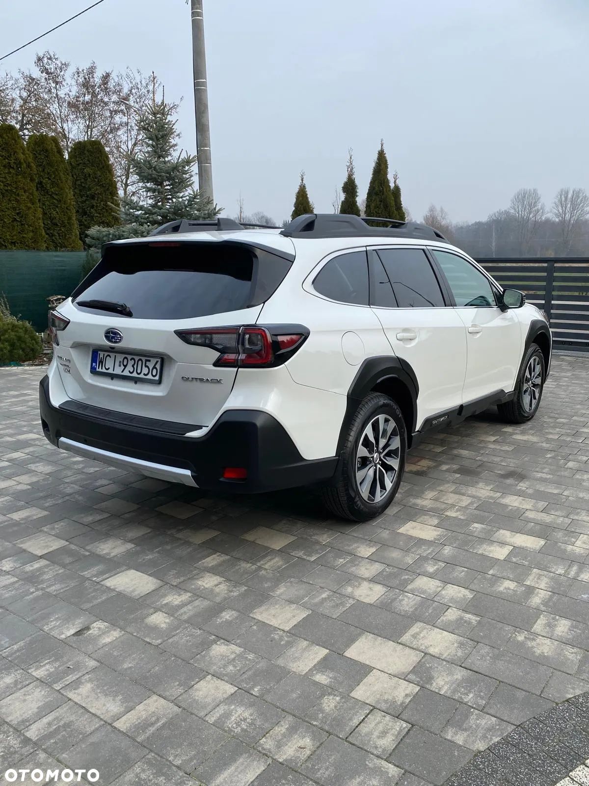 Subaru Outback - 1