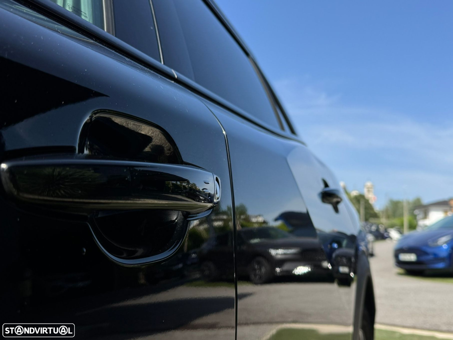 Peugeot e-2008 50 kWh GT - 5