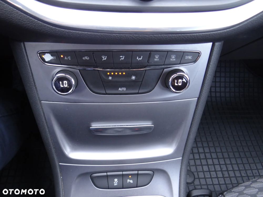 Opel Astra 1.4 T Enjoy - 8