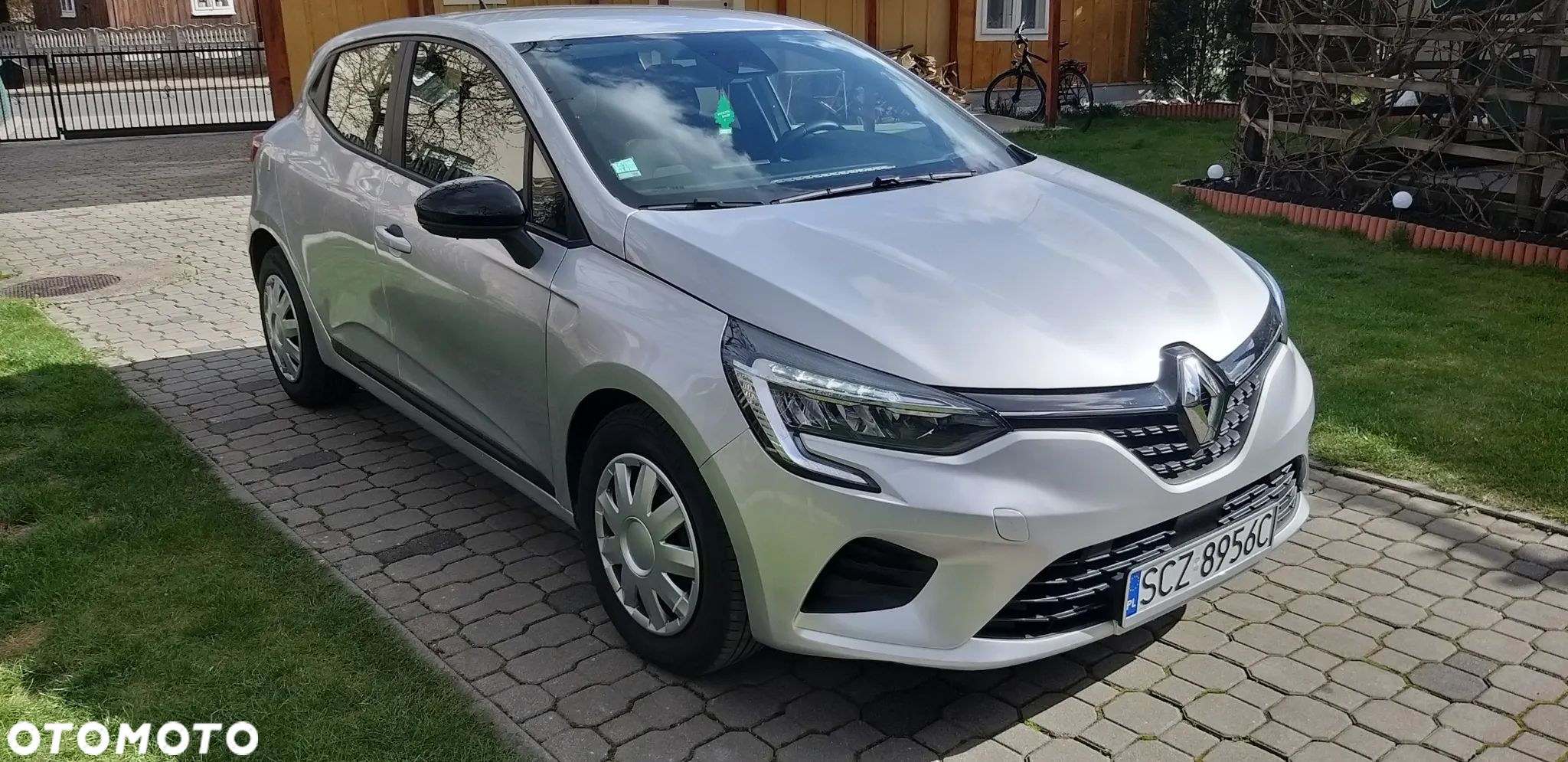 Renault Clio - 1