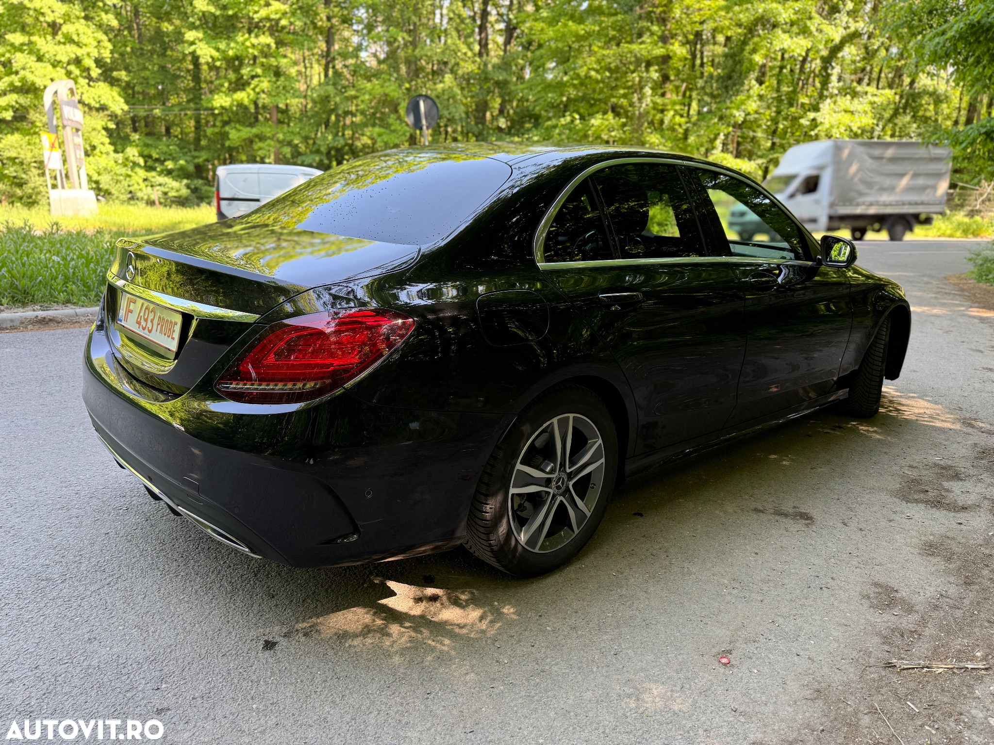Mercedes-Benz C 180 d T 9G-TRONIC AMG Line - 6
