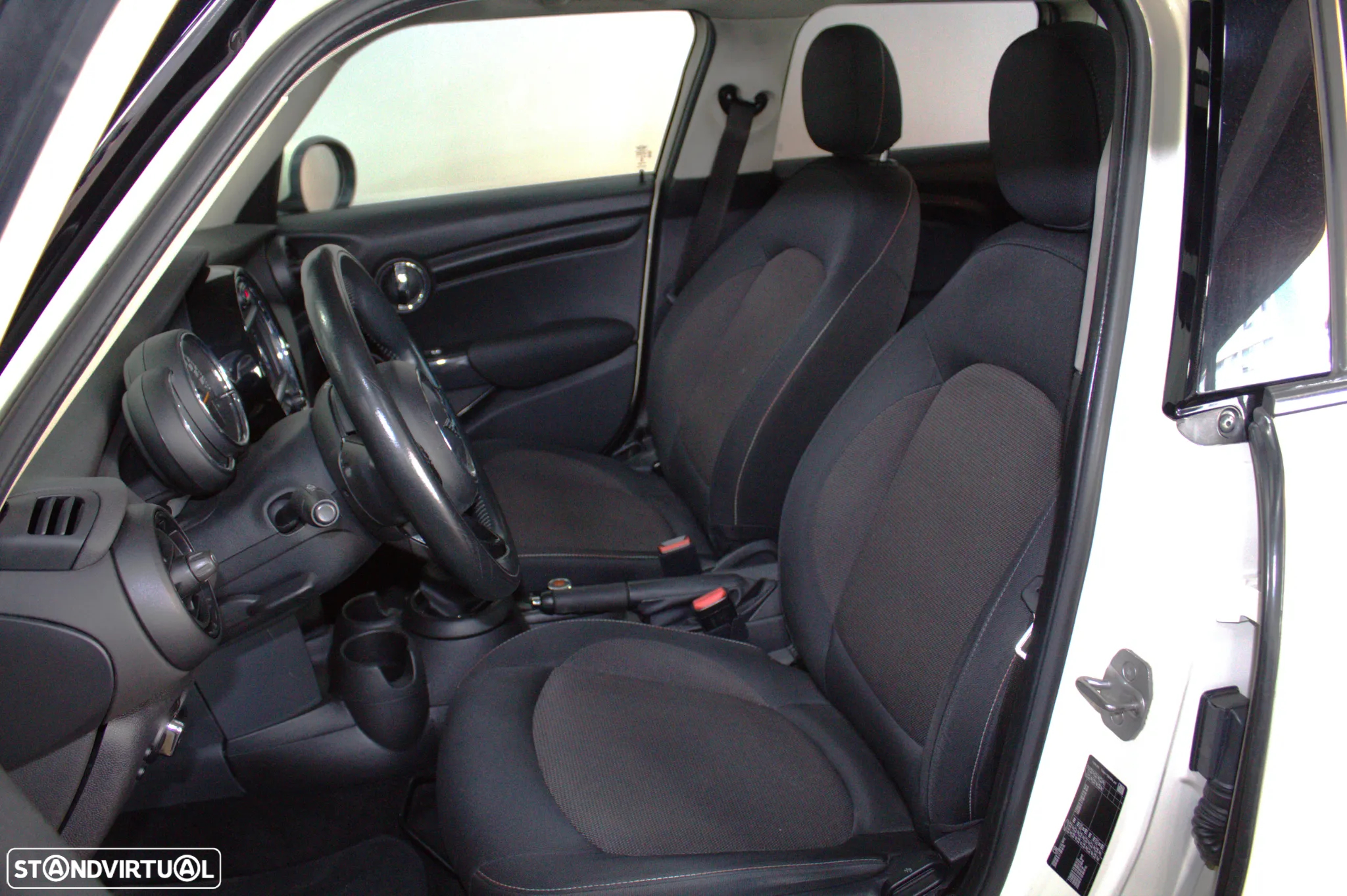 MINI 5 Portas One - 5