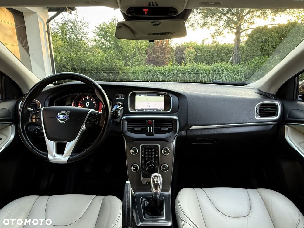 Volvo V40 T3 - 20