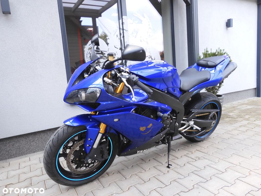 Yamaha R1 - 34