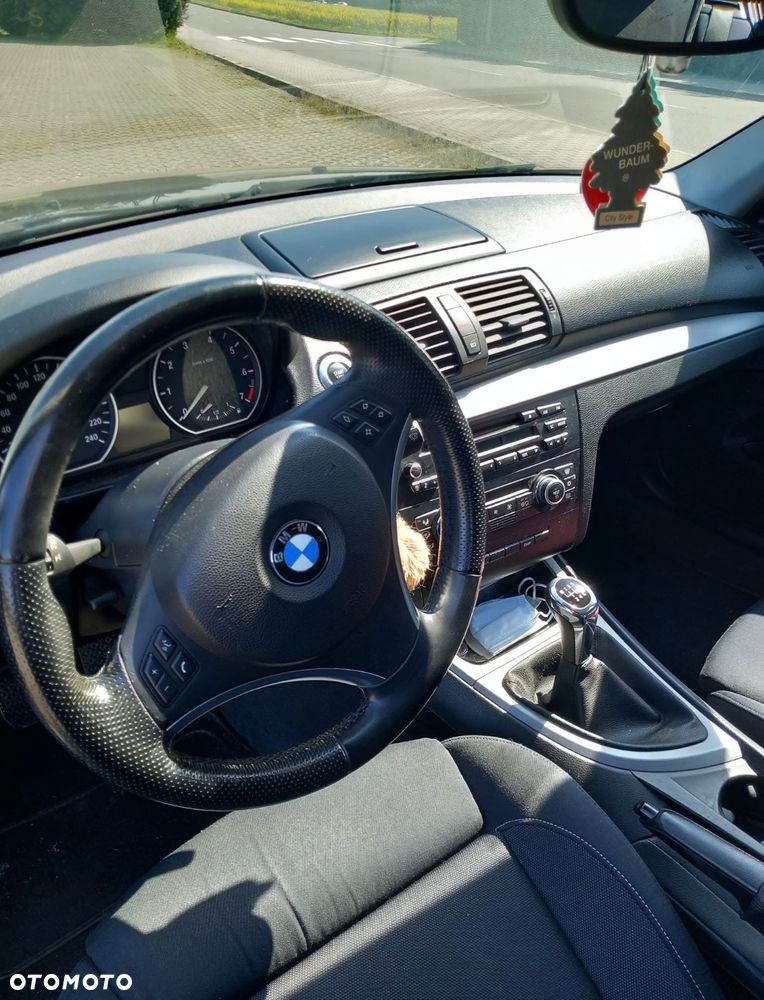 BMW Seria 1 116i - 5