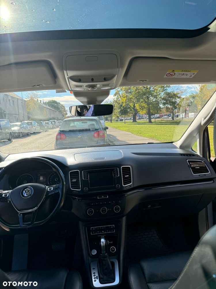 Volkswagen Sharan 2.0 TDI DSG Highline Black Style - 24