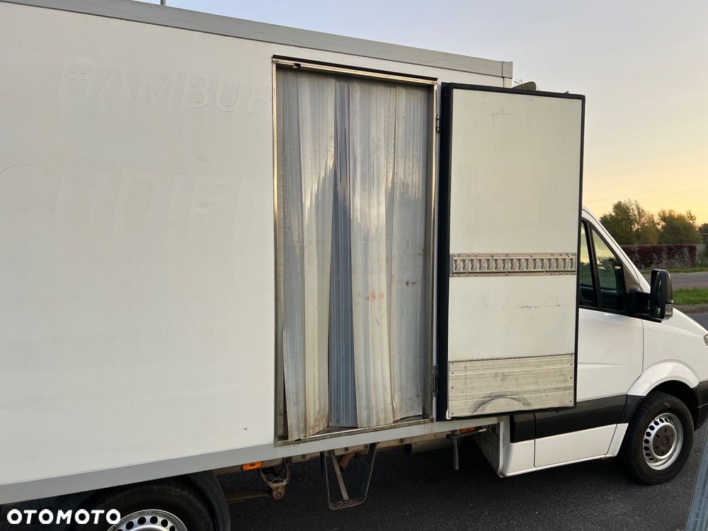 Mercedes-Benz Sprinter - 14