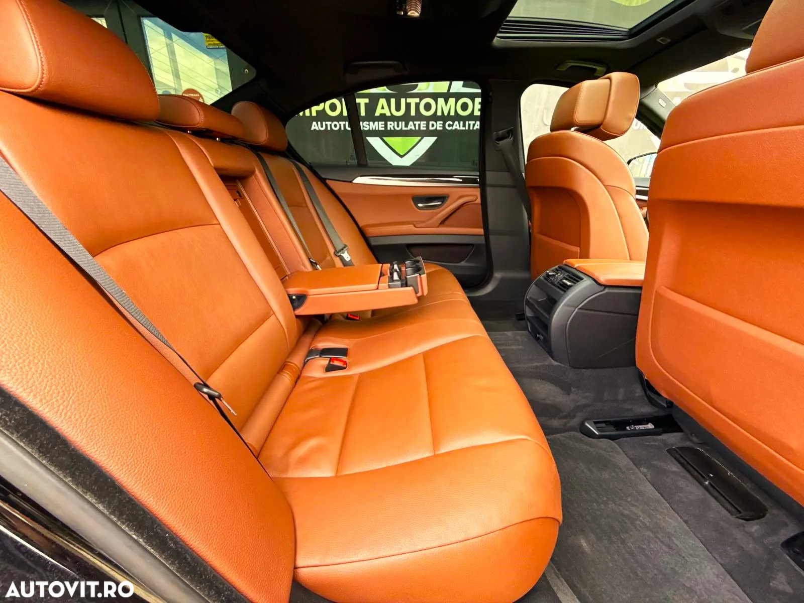 BMW Seria 5 520d - 25
