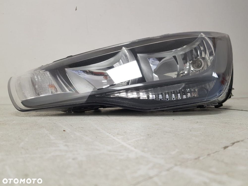 AUDI A1 08-14 8X 8X0 LAMPA LEWA PRZEDNIA ZWYKŁA KOMPLETNA EUROPA IGŁA 8X0941003 - 4
