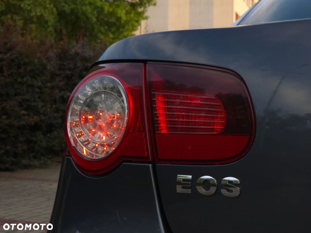 Volkswagen Eos - 28