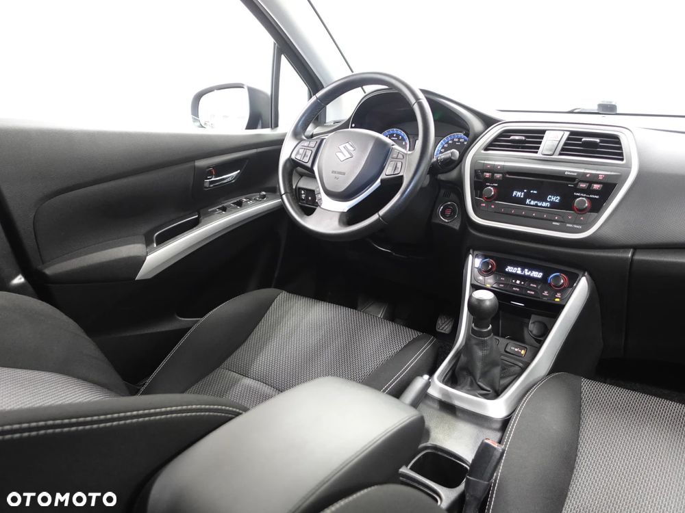 Suzuki SX4 S-Cross 1.6 VVT 4x2 Comfort - 30