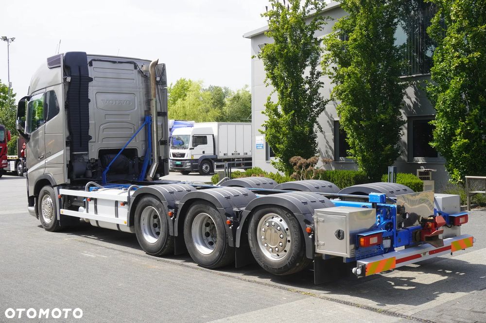 Volvo FH16 750 8x4x4 / 750 KM! / Rama do zabudowy / 4. oś skrętna i podnoszona - 4