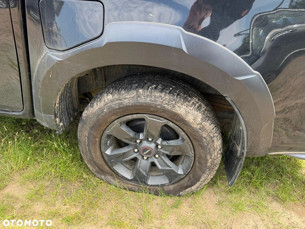 Isuzu D-Max Double Cab 4WD Autm V-Cross - 7