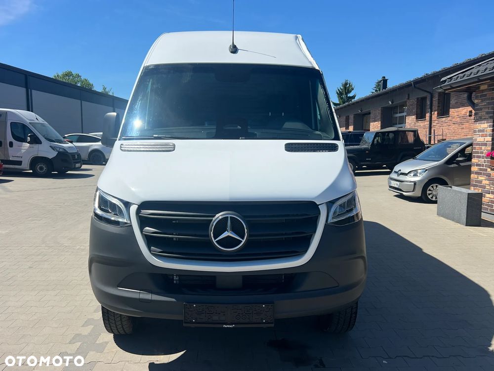 Mercedes-Benz Sprinter - 8