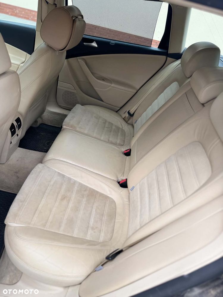 Volkswagen Passat - 6