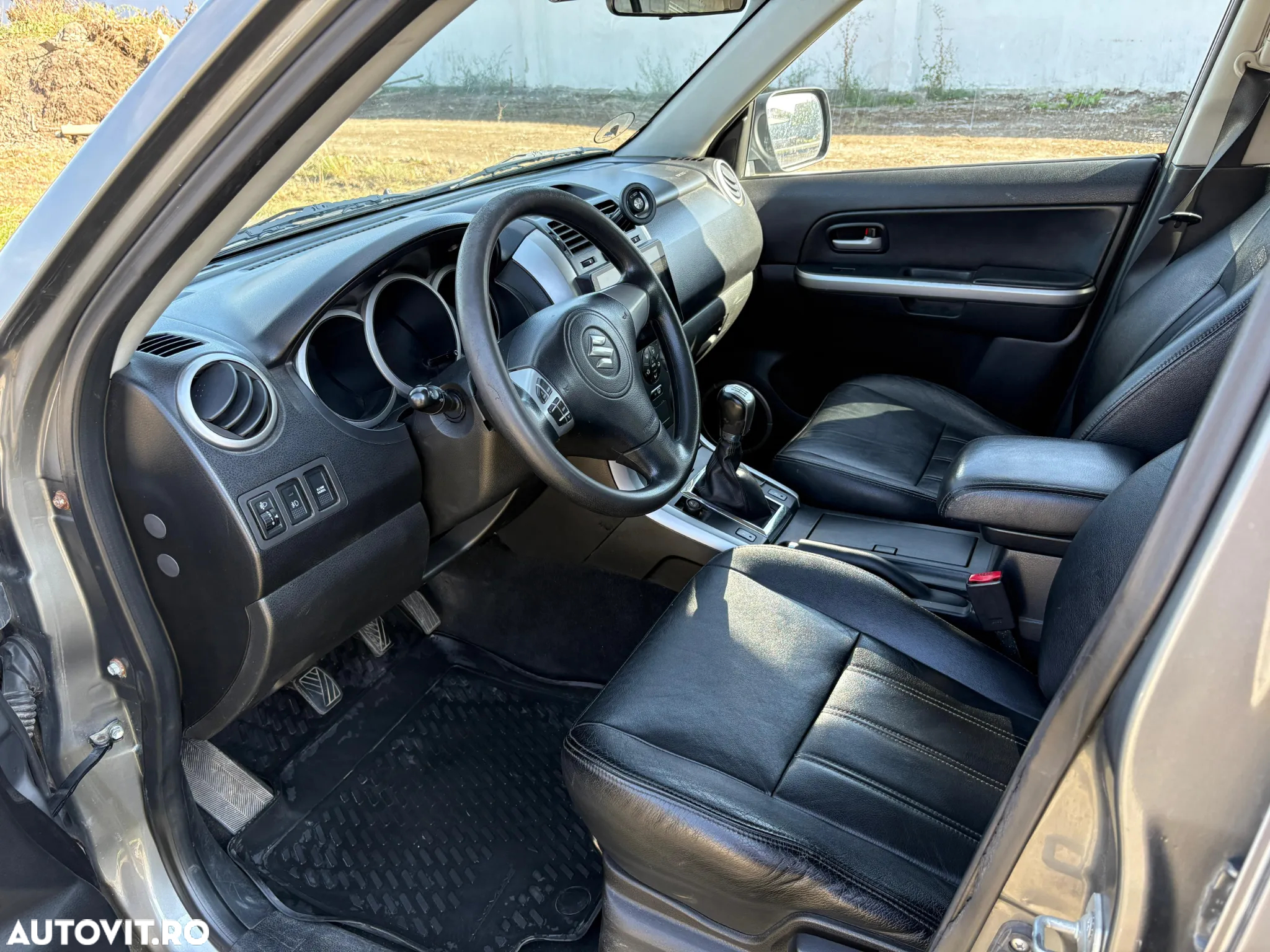 Suzuki Grand Vitara 1.9 DDiS Comfort - 5