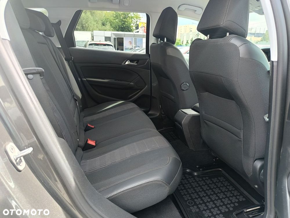 Peugeot 308 1.2 PureTech Allure S&S - 9