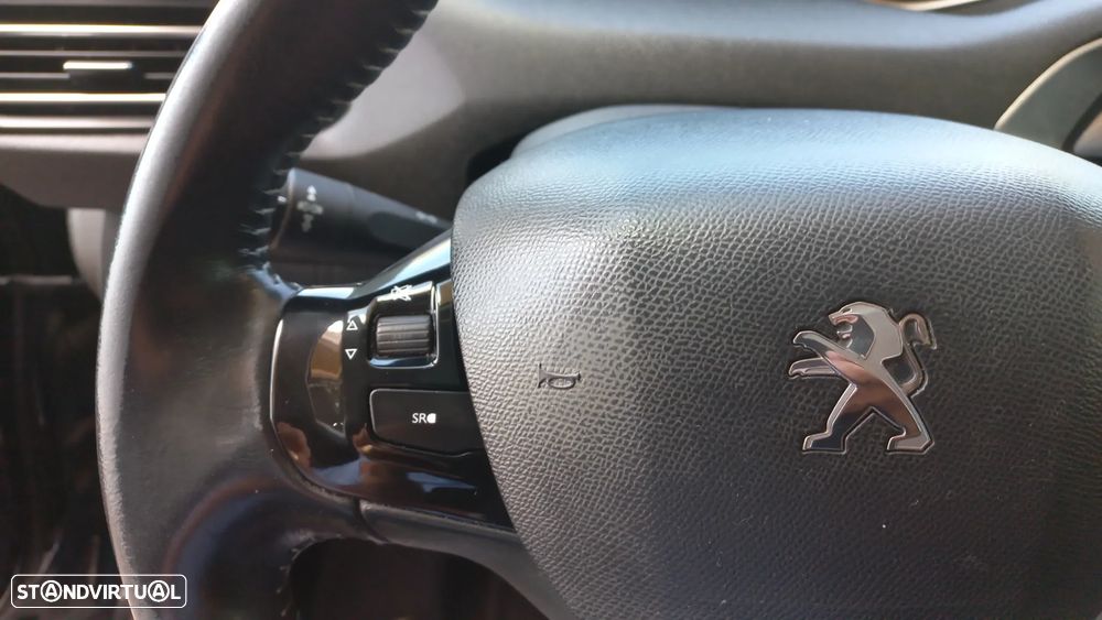 Peugeot 308 SW 1.6 BlueHDi Style — fotografia 11