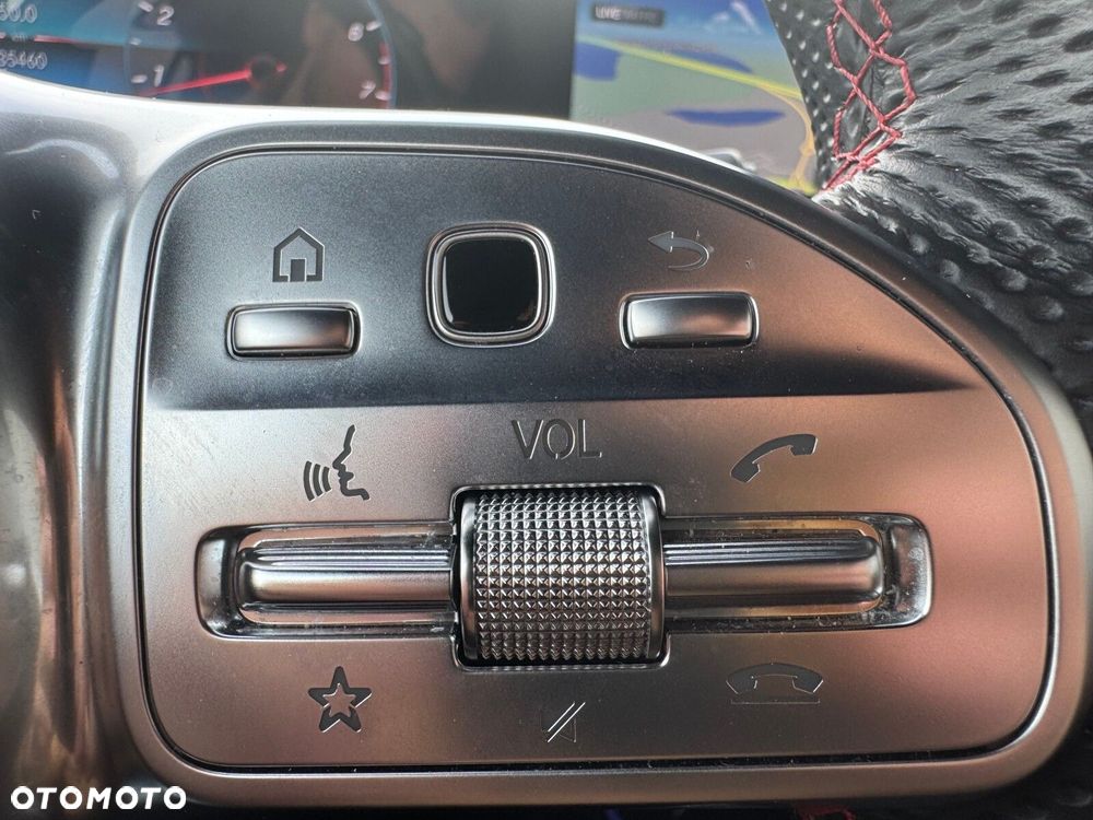 Mercedes-Benz GLB - 24