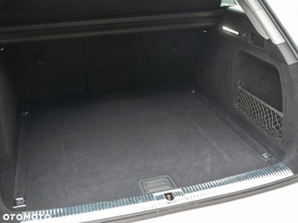 Audi A4 Avant 35 TDI mHEV Advanced S tronic - 14