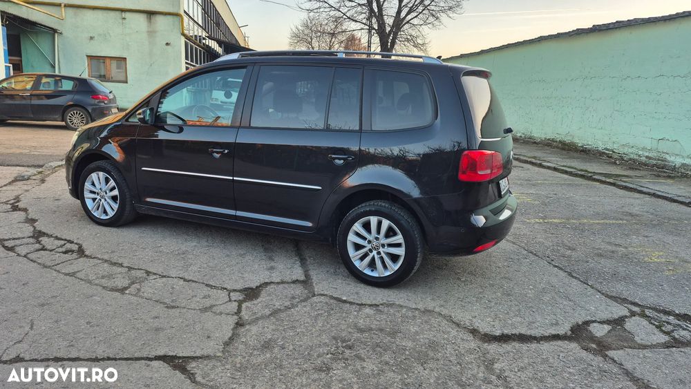 Volkswagen Touran 2.0 TDI DPF BlueMotion Technology Highline - 5