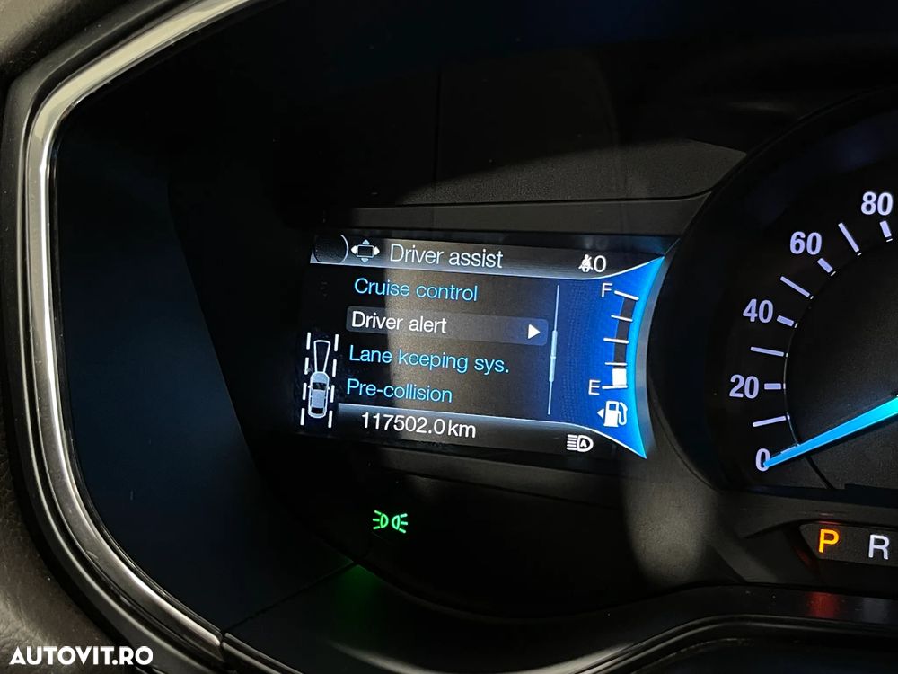 Ford Mondeo 2.0 HEV Titanium - 26