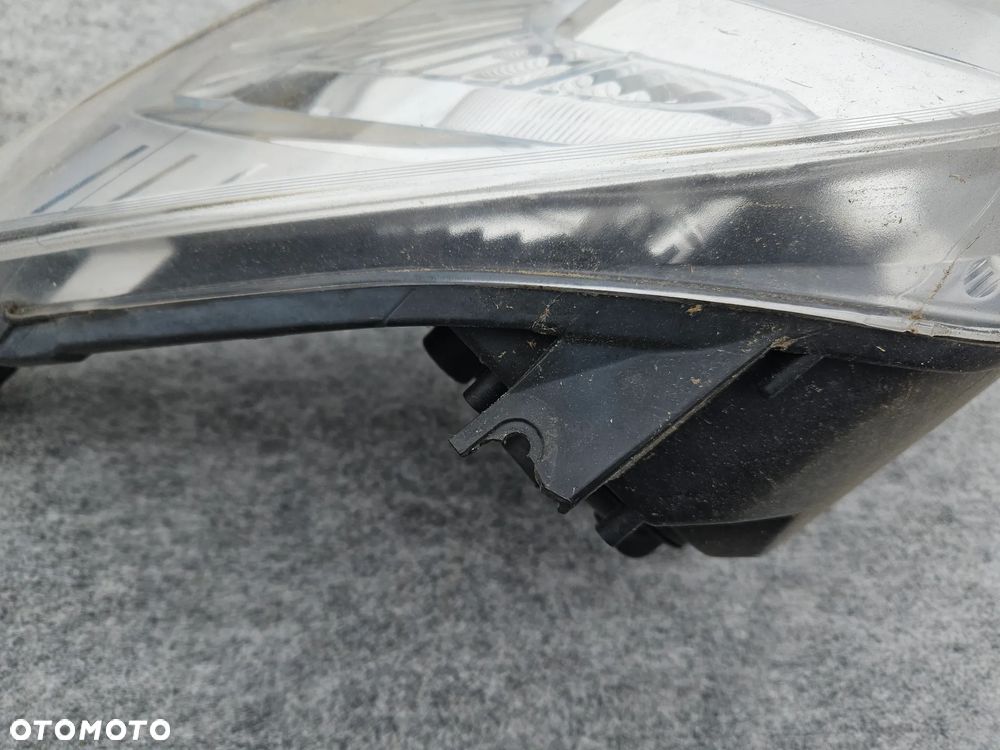 Lampa prawa przednia OPEL MERIVA B 2012r Europa oryginalna 13253630 - 3