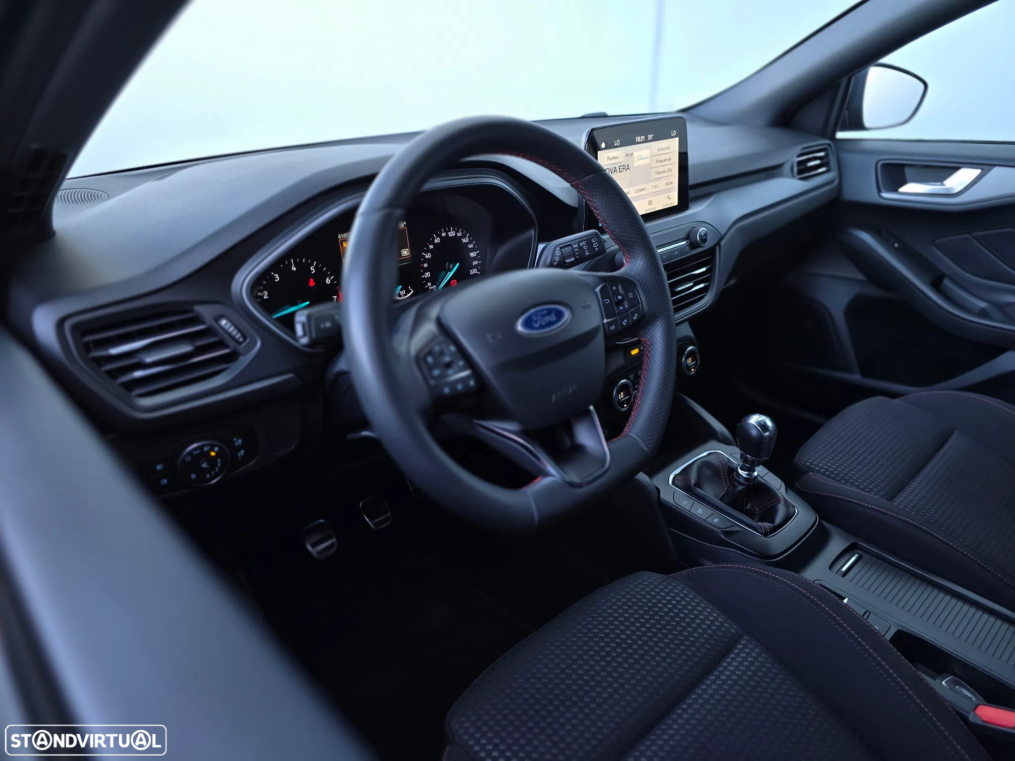 Ford Focus 1.0 EcoBoost ST-Line - 16