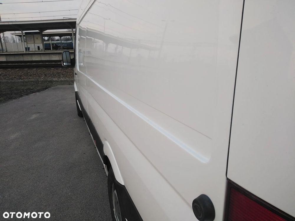 Mercedes-Benz Sprinter - 19