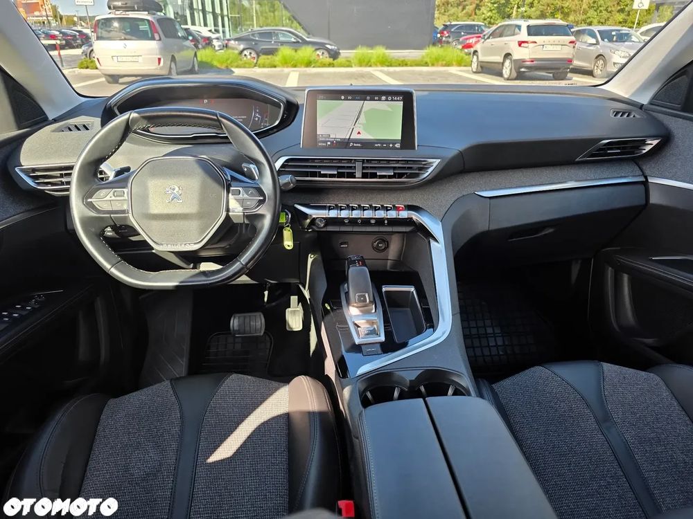 Peugeot 5008 1.5 BlueHDI Allure S&S EAT8 - 16