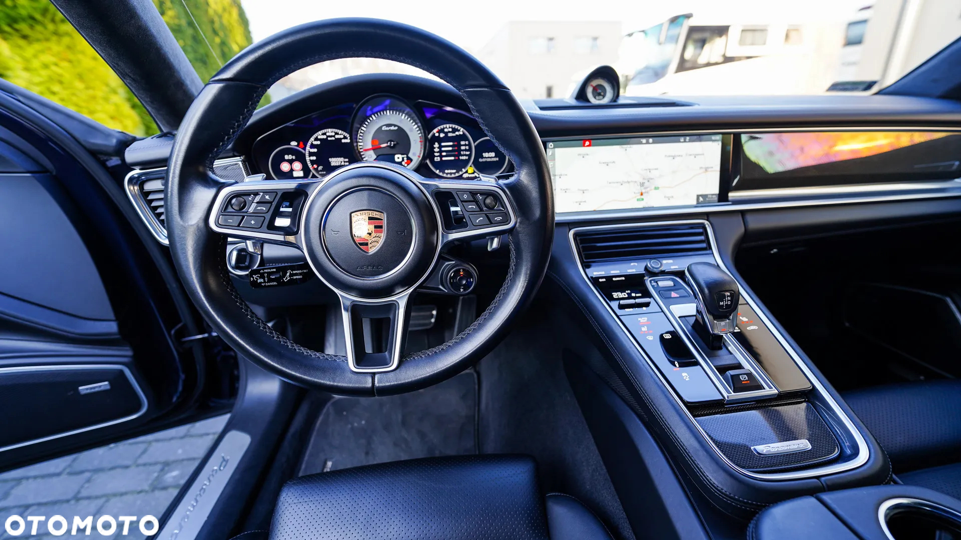 Porsche Panamera Turbo - 36